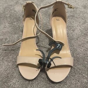 Time and Tru Women's One Strap Heel